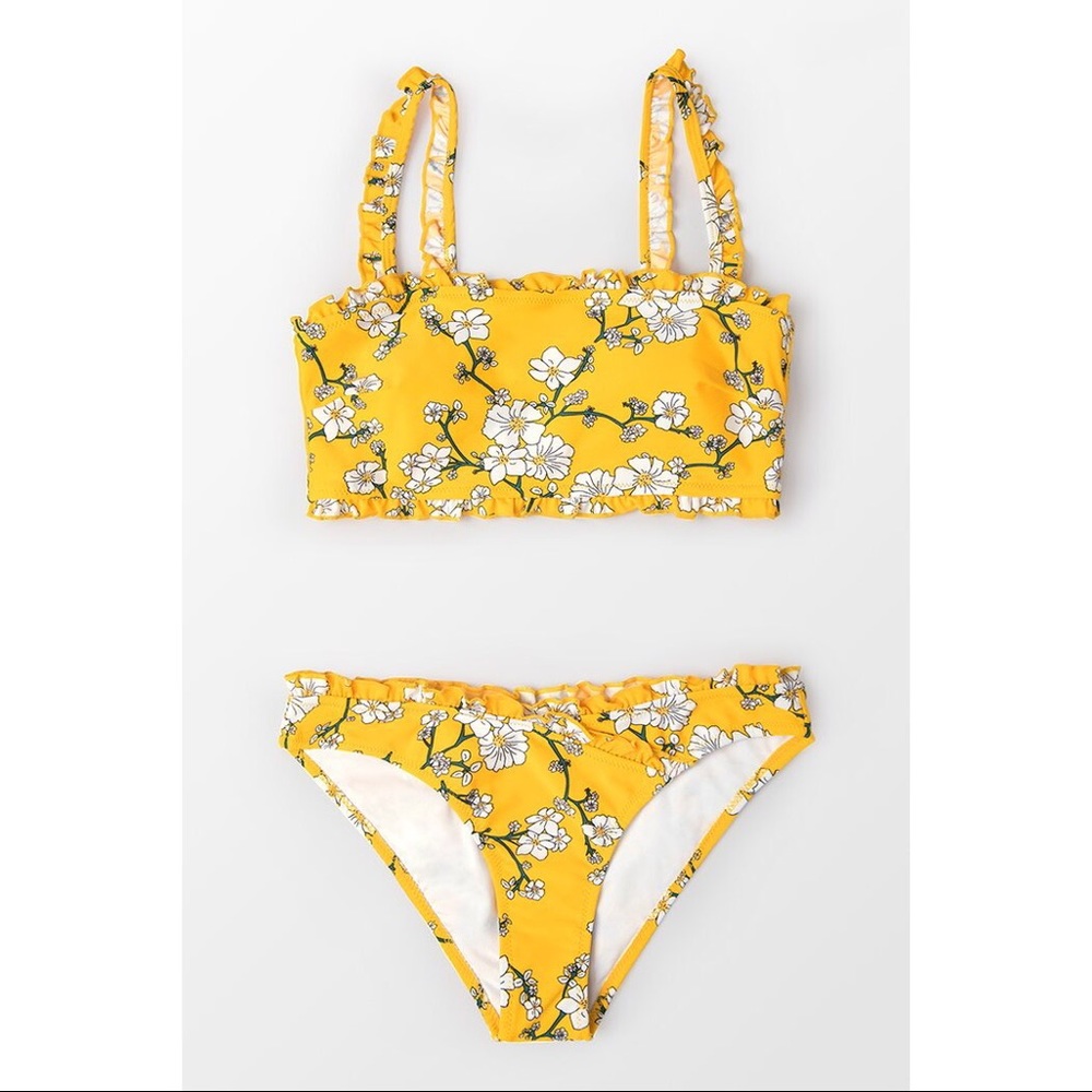 Cupshe medium bikini yellow ruffles